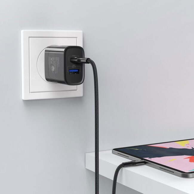 Mcdodo Tesla Series 18W PD+QC Charger (UK plug)